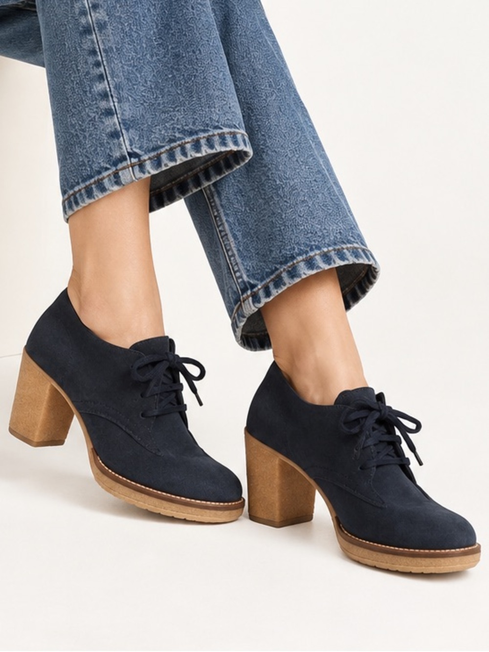 J Crew 9 Suede High Block Heel Ankle Lace Up Bootie Preppy Retro Vintage Boho